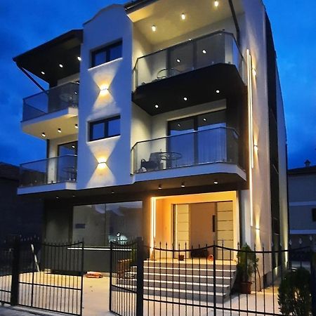 אוהריד Apartments Mite מראה חיצוני תמונה