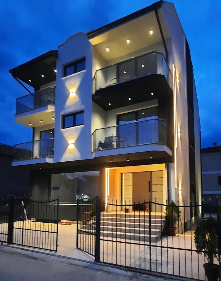 אוהריד Apartments Mite מראה חיצוני תמונה